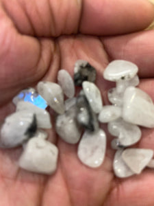 Moonstone chips